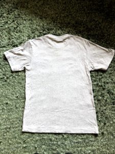 畳み方＊Tシャツのコンパクトな畳み方写真１